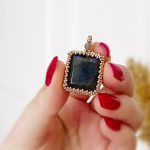 Labradorit fazettált